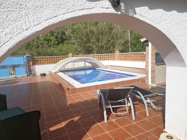 3 soveværelse Villa til salg i Empuriabrava, Castelló d'Empúries med swimmingpool - € 339.000 (Ref: 9598217)