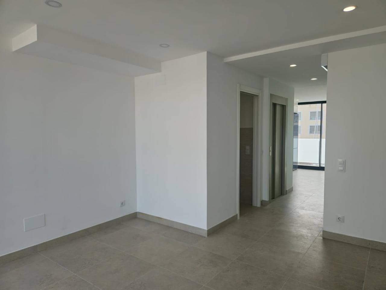 3 makuuhuone Huvila myytävänä paikassa Empuriabrava mukana 
autotalli - 585 000 € (Ref: 9598218)