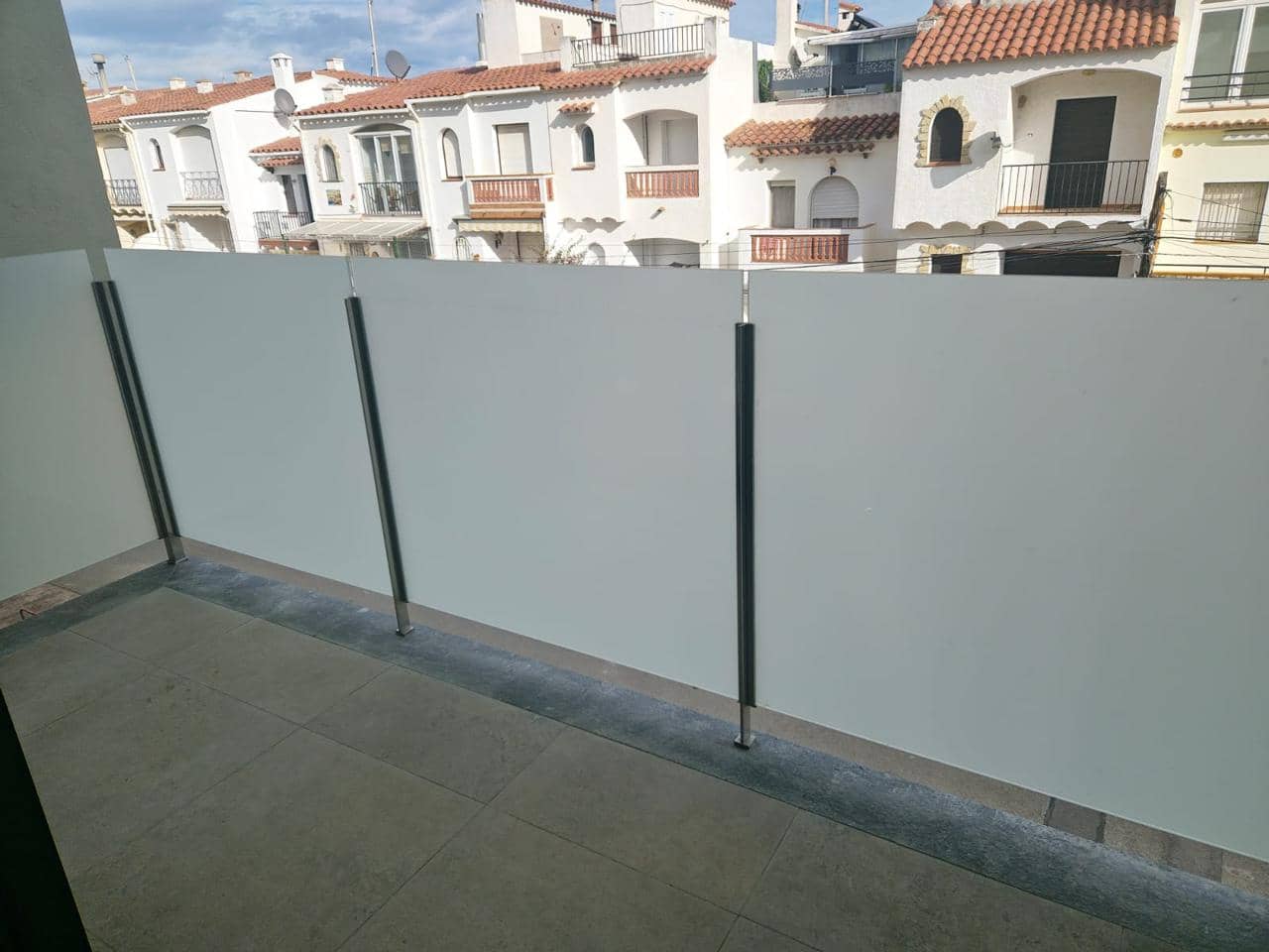 3 makuuhuone Huvila myytävänä paikassa Empuriabrava mukana 
autotalli - 585 000 € (Ref: 9598218)