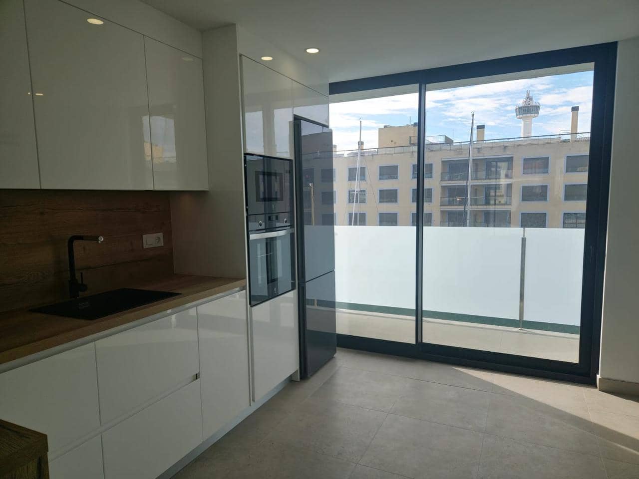 3 makuuhuone Huvila myytävänä paikassa Empuriabrava mukana 
autotalli - 585 000 € (Ref: 9598218)