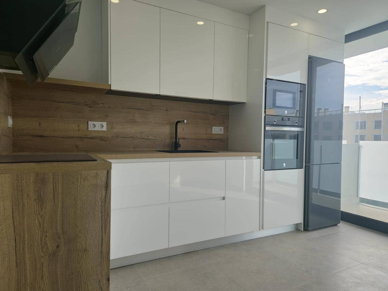 3 makuuhuone Huvila myytävänä paikassa Empuriabrava mukana 
autotalli - 585 000 € (Ref: 9598218)