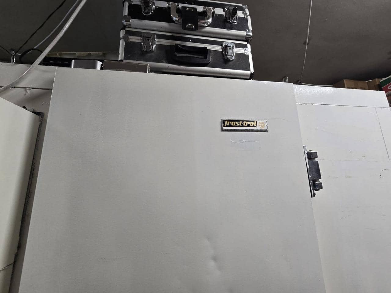 6 bedroom Business for sale in Empuriabrava - € 129,000 (Ref: 9598219)