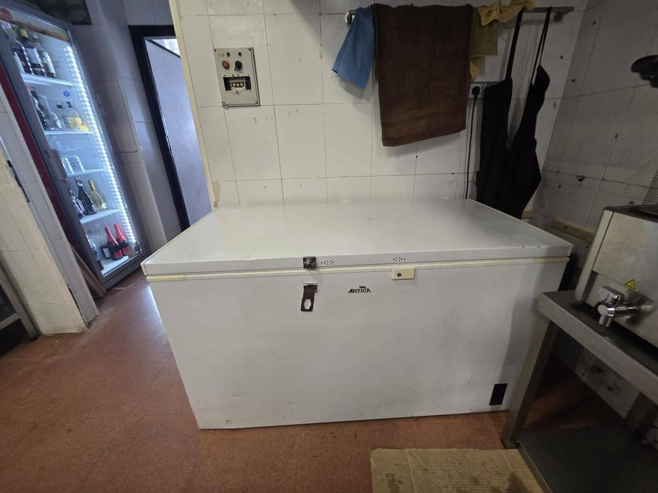 6 bedroom Business for sale in Empuriabrava - € 129,000 (Ref: 9598219)