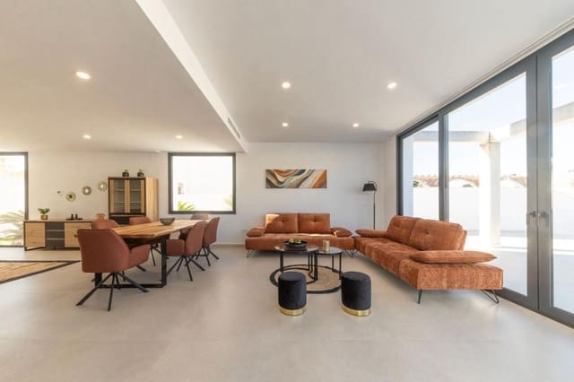 4 makuuhuone Huvila myytävänä paikassa Empuriabrava, Castelló d'Empúries - 1 290 000 € (Ref: 9598220)