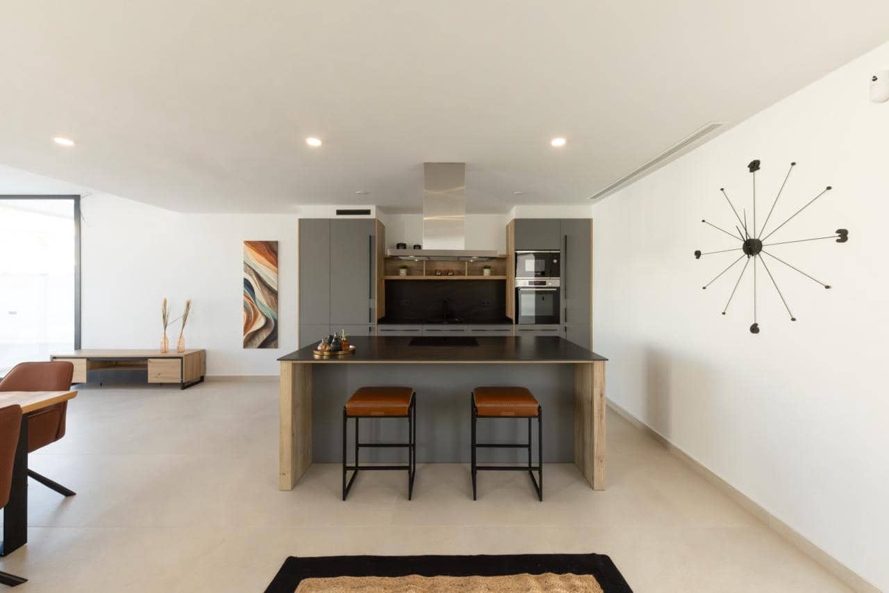 4 makuuhuone Huvila myytävänä paikassa Empuriabrava - 1 290 000 € (Ref: 9598220)