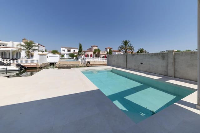4 sypialnia Willa na sprzedaż w Empuriabrava, Castelló d'Empúries - 1 290 000 € (Ref: 9598220)