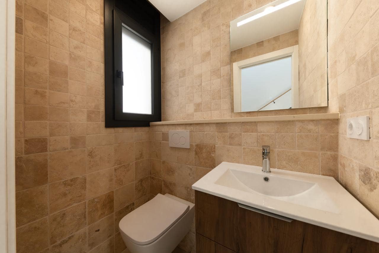 4 makuuhuone Huvila myytävänä paikassa Empuriabrava - 1 290 000 € (Ref: 9598220)