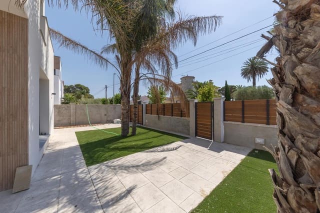 4 makuuhuone Huvila myytävänä paikassa Empuriabrava, Castelló d'Empúries - 1 290 000 € (Ref: 9598220)