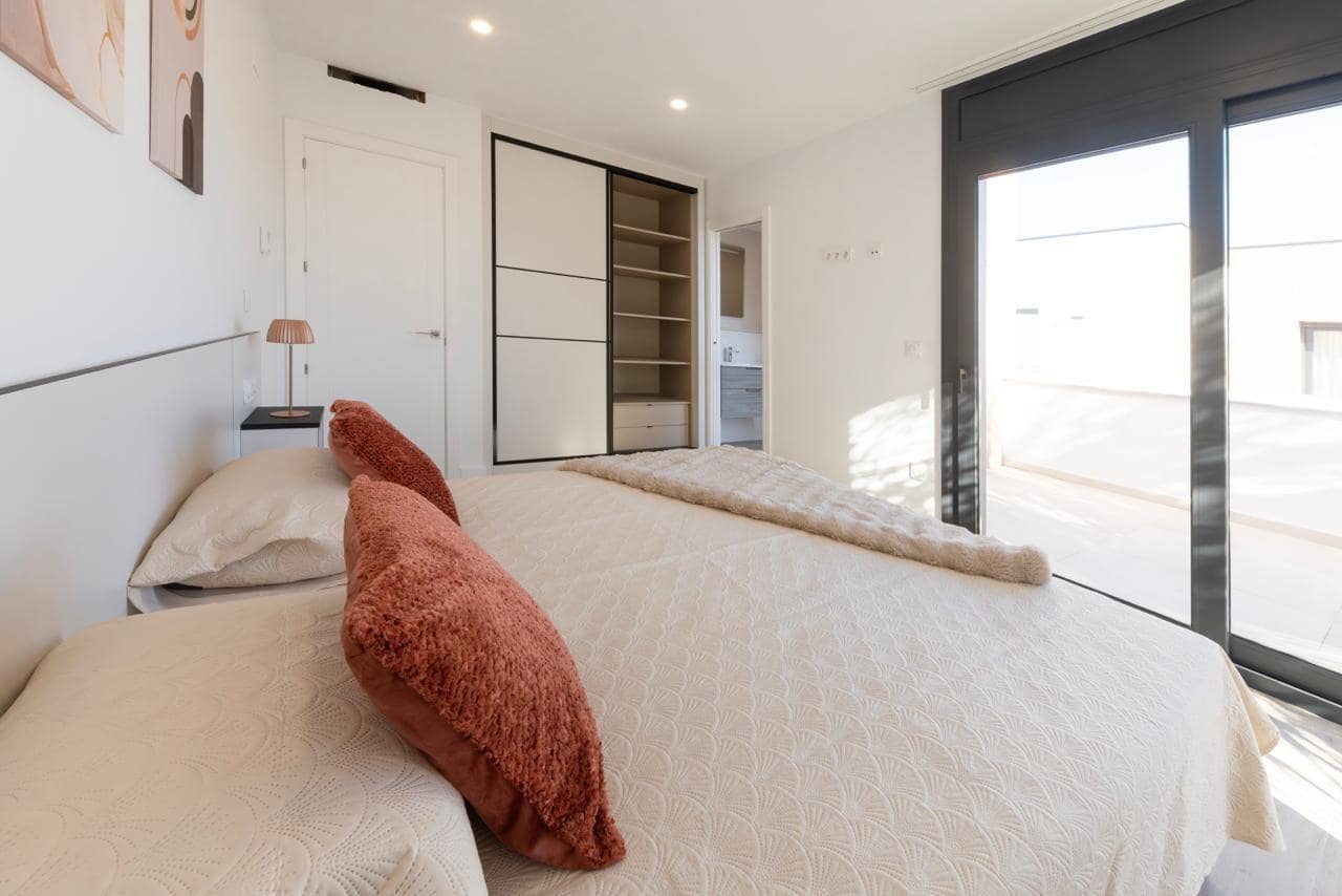 4 makuuhuone Huvila myytävänä paikassa Empuriabrava - 1 290 000 € (Ref: 9598220)