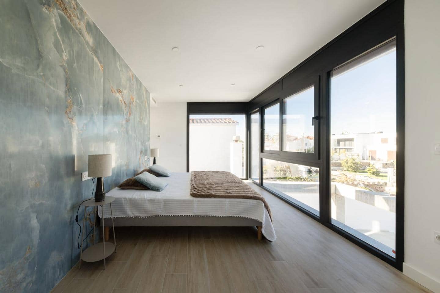 4 makuuhuone Huvila myytävänä paikassa Empuriabrava - 1 290 000 € (Ref: 9598220)