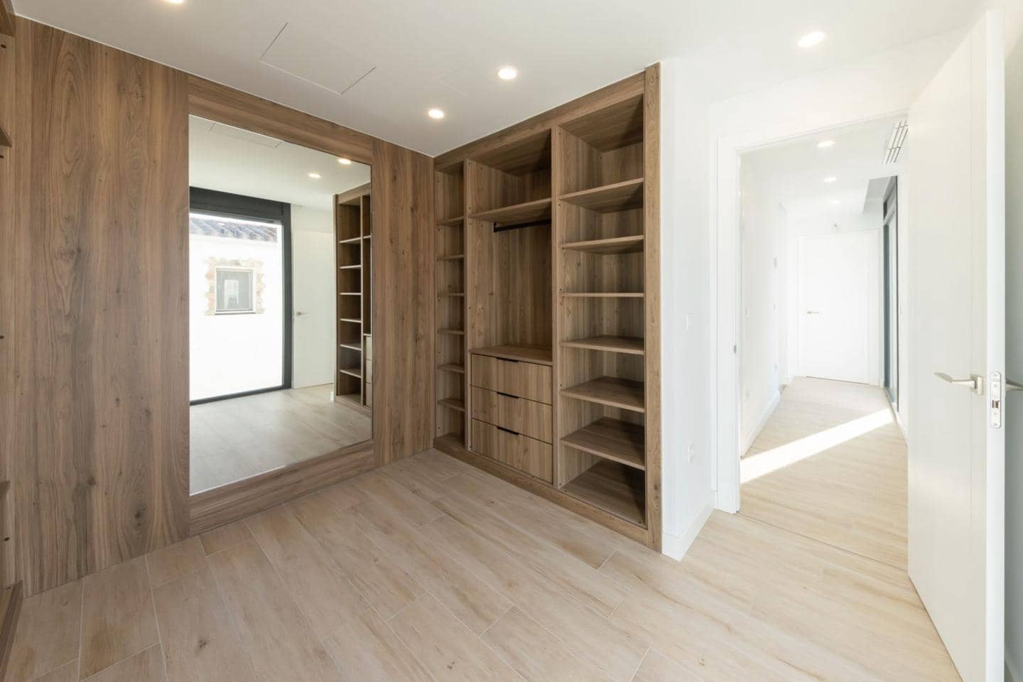 4 makuuhuone Huvila myytävänä paikassa Empuriabrava - 1 290 000 € (Ref: 9598220)