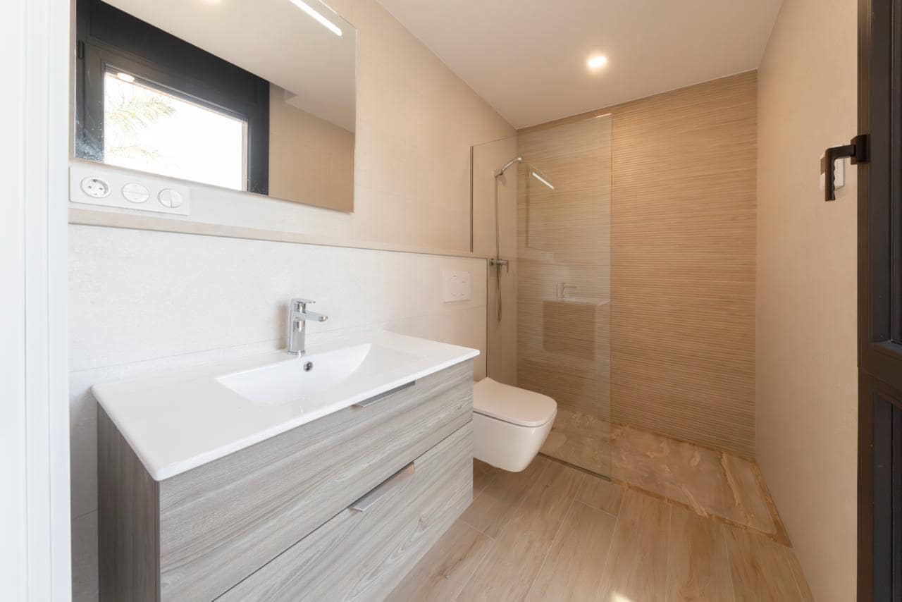 4 makuuhuone Huvila myytävänä paikassa Empuriabrava - 1 290 000 € (Ref: 9598220)