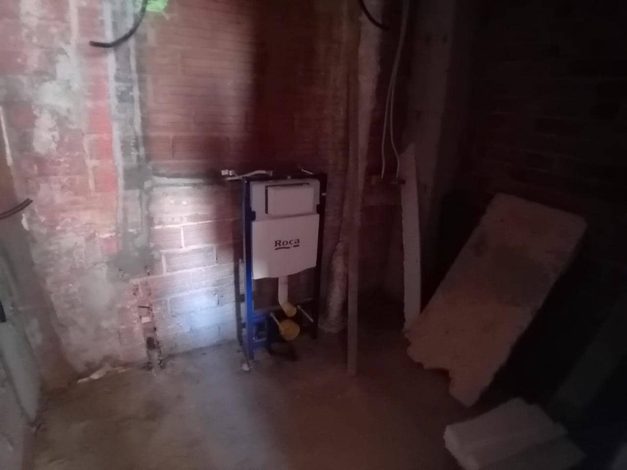 2 bedroom Flat for sale in Roses with garage - € 340,000 (Ref: 9598221)