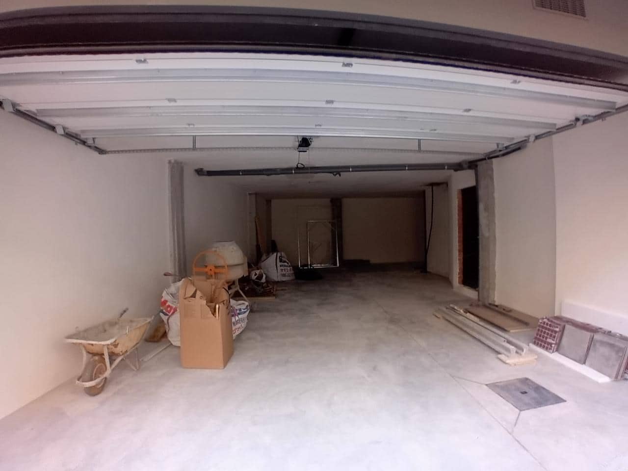 2 bedroom Flat for sale in Roses with garage - € 340,000 (Ref: 9598221)