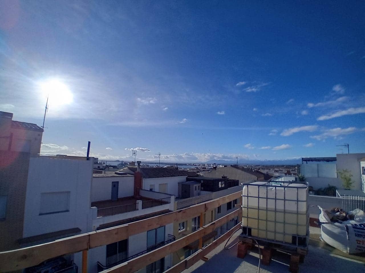 2 bedroom Flat for sale in Roses with garage - € 340,000 (Ref: 9598221)