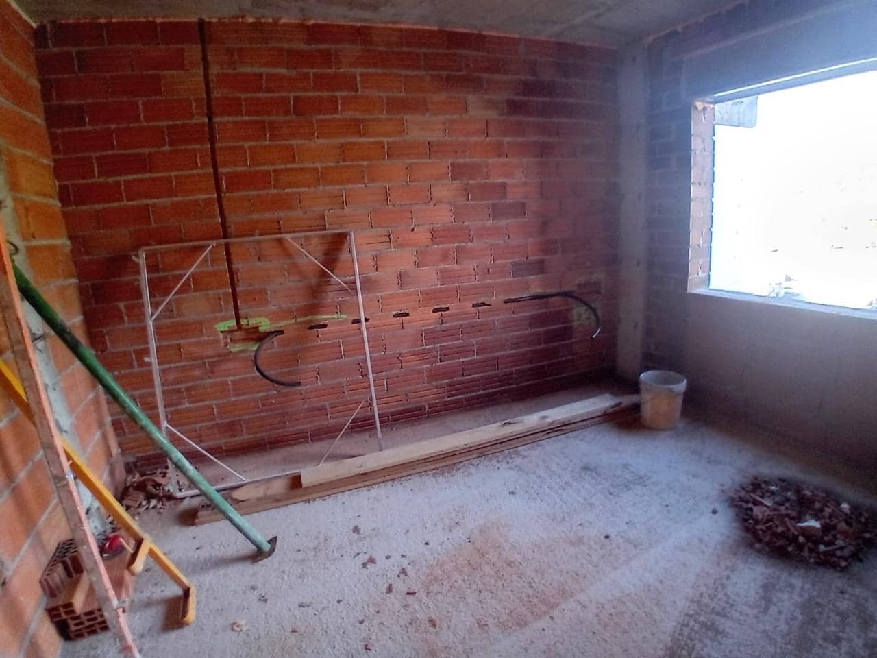 2 bedroom Flat for sale in Roses with garage - € 340,000 (Ref: 9598221)