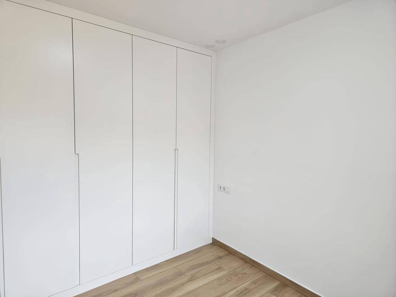 2 makuuhuone Asunto myytävänä paikassa Roses mukana 
autotalli - 360 000 € (Ref: 9598221)
