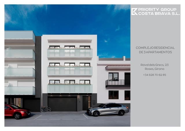 3 bedroom Flat for sale in Roses with garage - € 640,000 (Ref: 9598222)