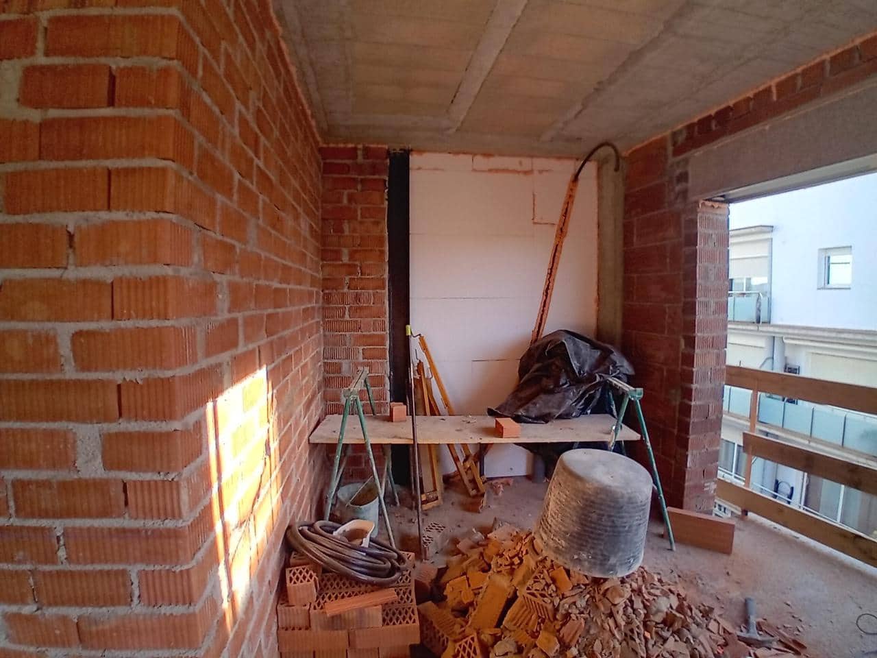 3 bedroom Flat for sale in Roses with garage - € 640,000 (Ref: 9598222)