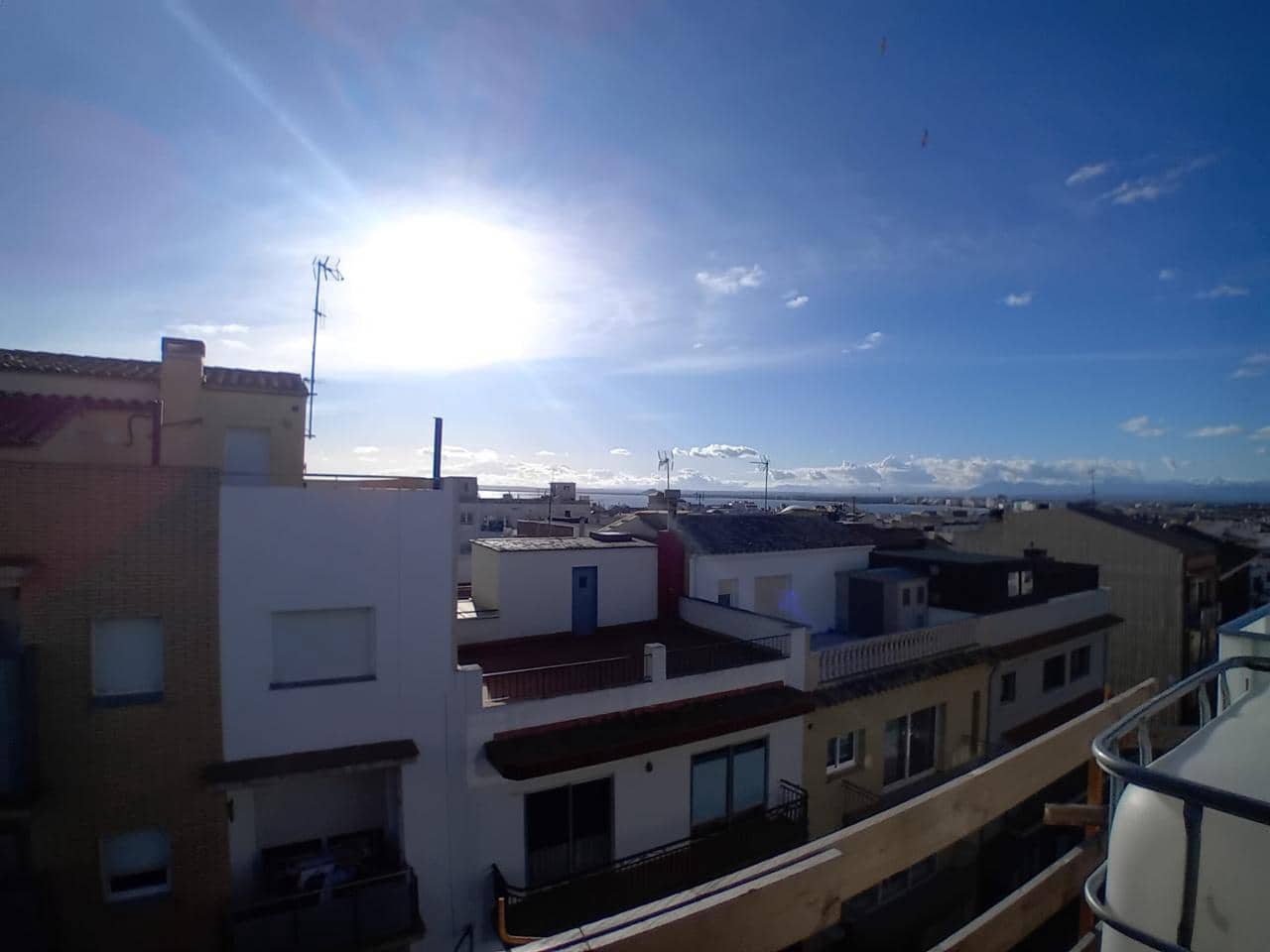 3 bedroom Flat for sale in Roses with garage - € 640,000 (Ref: 9598222)