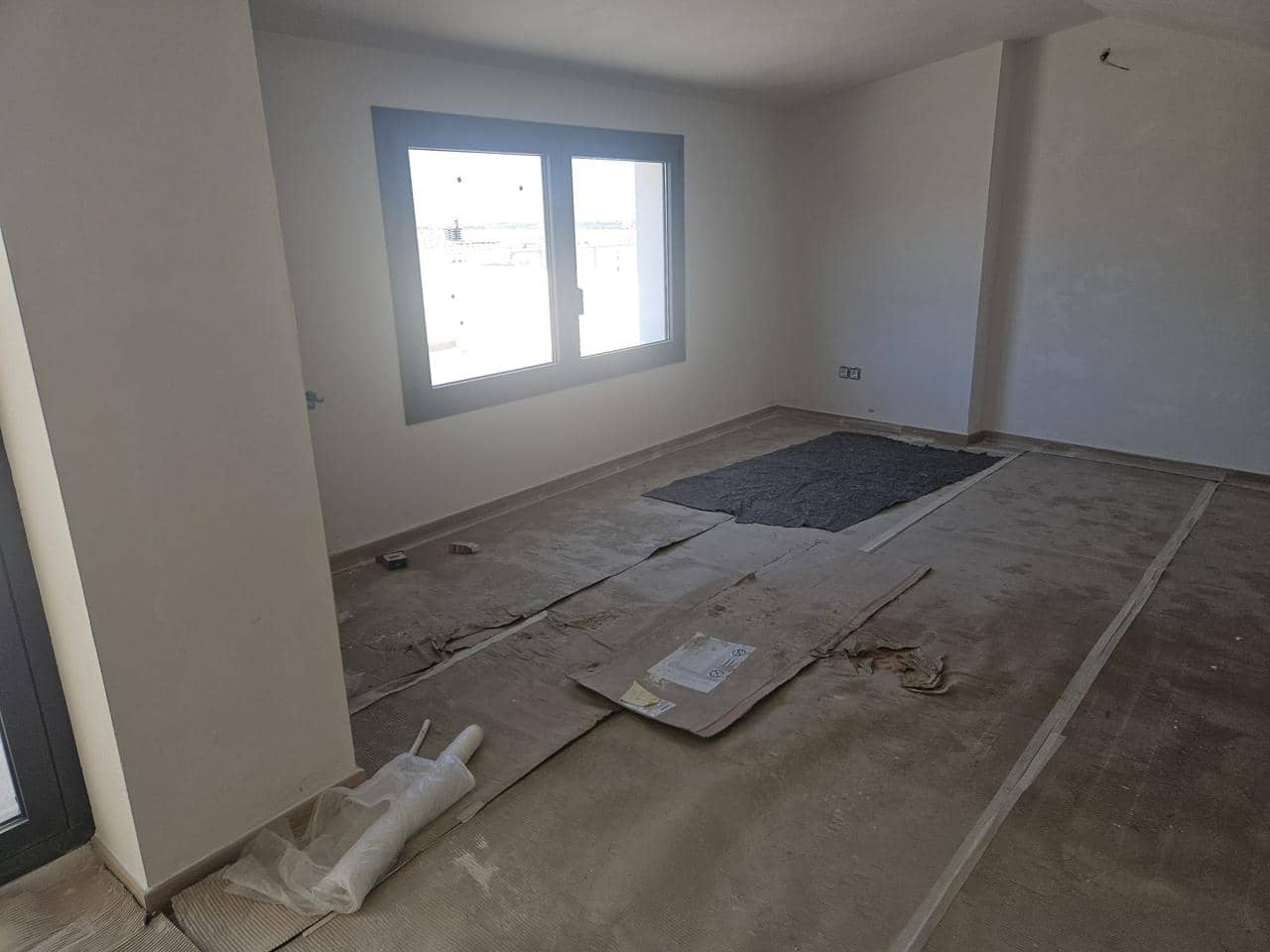 3 bedroom Flat for sale in Roses with garage - € 640,000 (Ref: 9598222)
