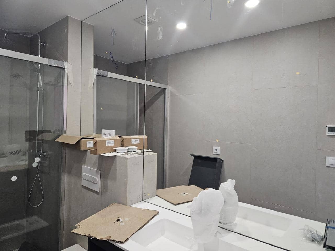 3 bedroom Flat for sale in Roses with garage - € 600,000 (Ref: 9598222)