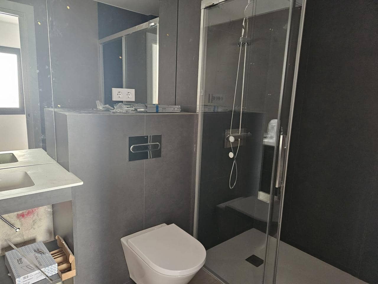 3 bedroom Flat for sale in Roses with garage - € 600,000 (Ref: 9598222)