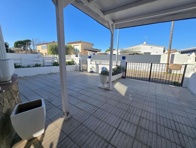 4 Zimmer Villa zu verkaufen in Empuriabrava, Castelló d'Empúries mit Garage - 390.000 € (Ref: 9598223)