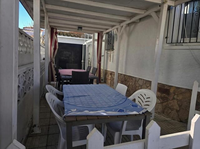 4 Zimmer Villa zu verkaufen in Empuriabrava, Castelló d'Empúries mit Garage - 390.000 € (Ref: 9598223)