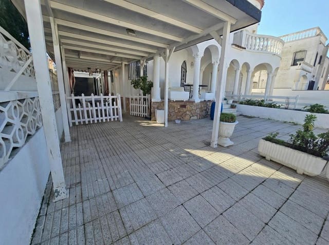 4 Zimmer Villa zu verkaufen in Empuriabrava, Castelló d'Empúries mit Garage - 390.000 € (Ref: 9598223)