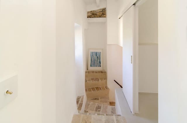 5 bedroom Finca/Country House for rent in Vilanova i la Geltrú - € 5,500 (Ref: 9598224)