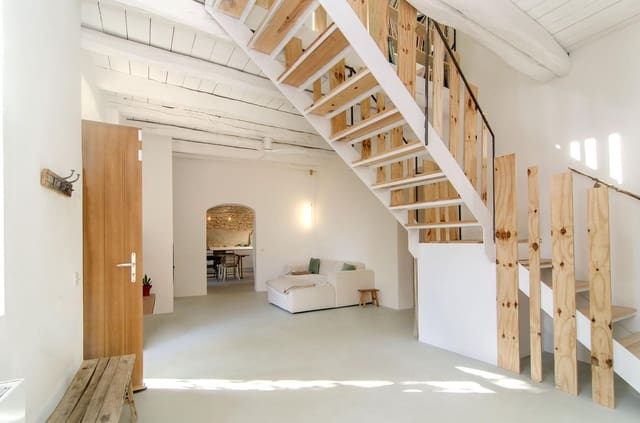 5 bedroom Finca/Country House for rent in Vilanova i la Geltrú - € 5,500 (Ref: 9598224)