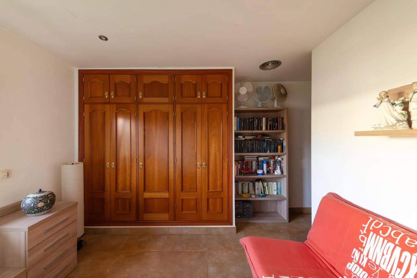 5 makuuhuone Huvila myytävänä paikassa Castello d'Empuries mukana uima-altaan 
autotalli - 1 050 000 € (Ref: 9598226)