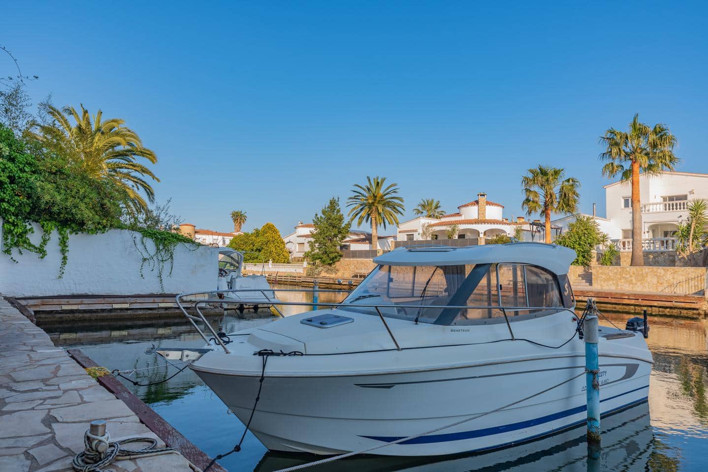 3 makuuhuone Huvila myytävänä paikassa Empuriabrava - 345 000 € (Ref: 9598227)