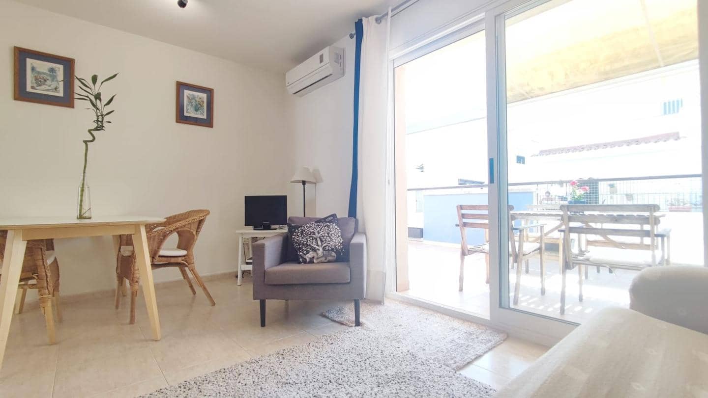 2 bedroom Flat for rent in Sitges - € 1,500 (Ref: 9598230)
