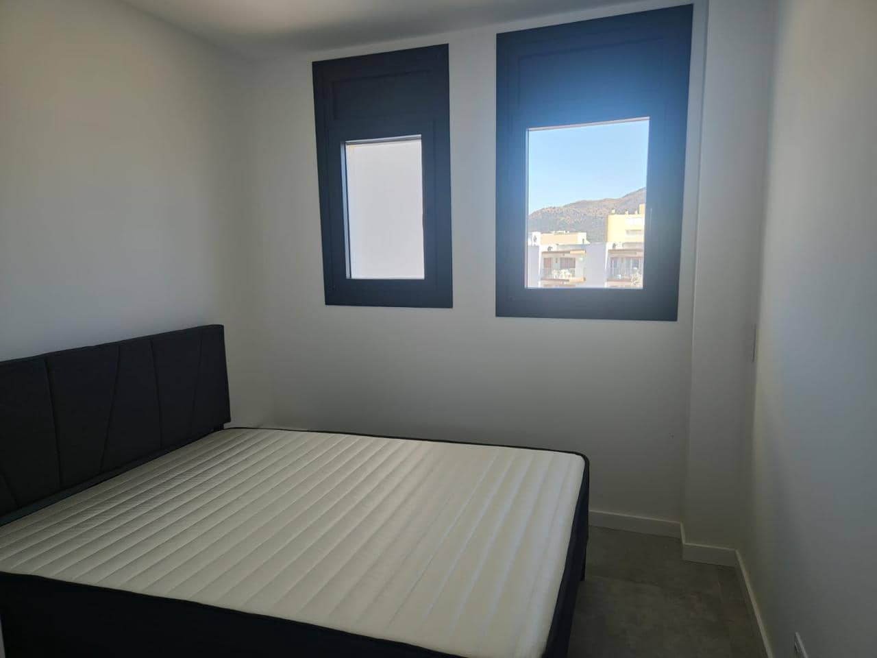 2 slaapkamer Penthouse te koop in Roses - € 325.000 (Ref: 9598232)