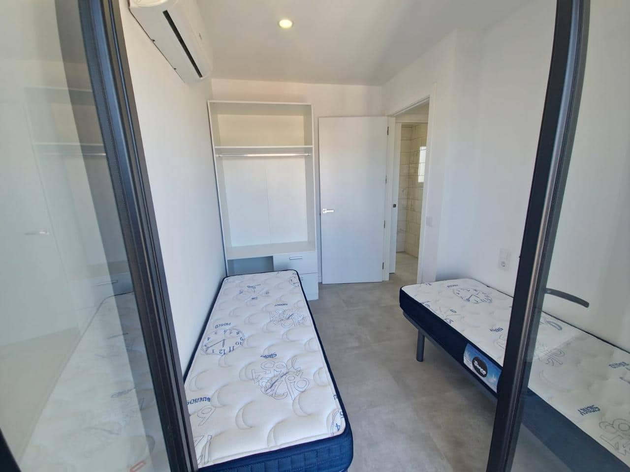 2 slaapkamer Penthouse te koop in Roses - € 325.000 (Ref: 9598232)