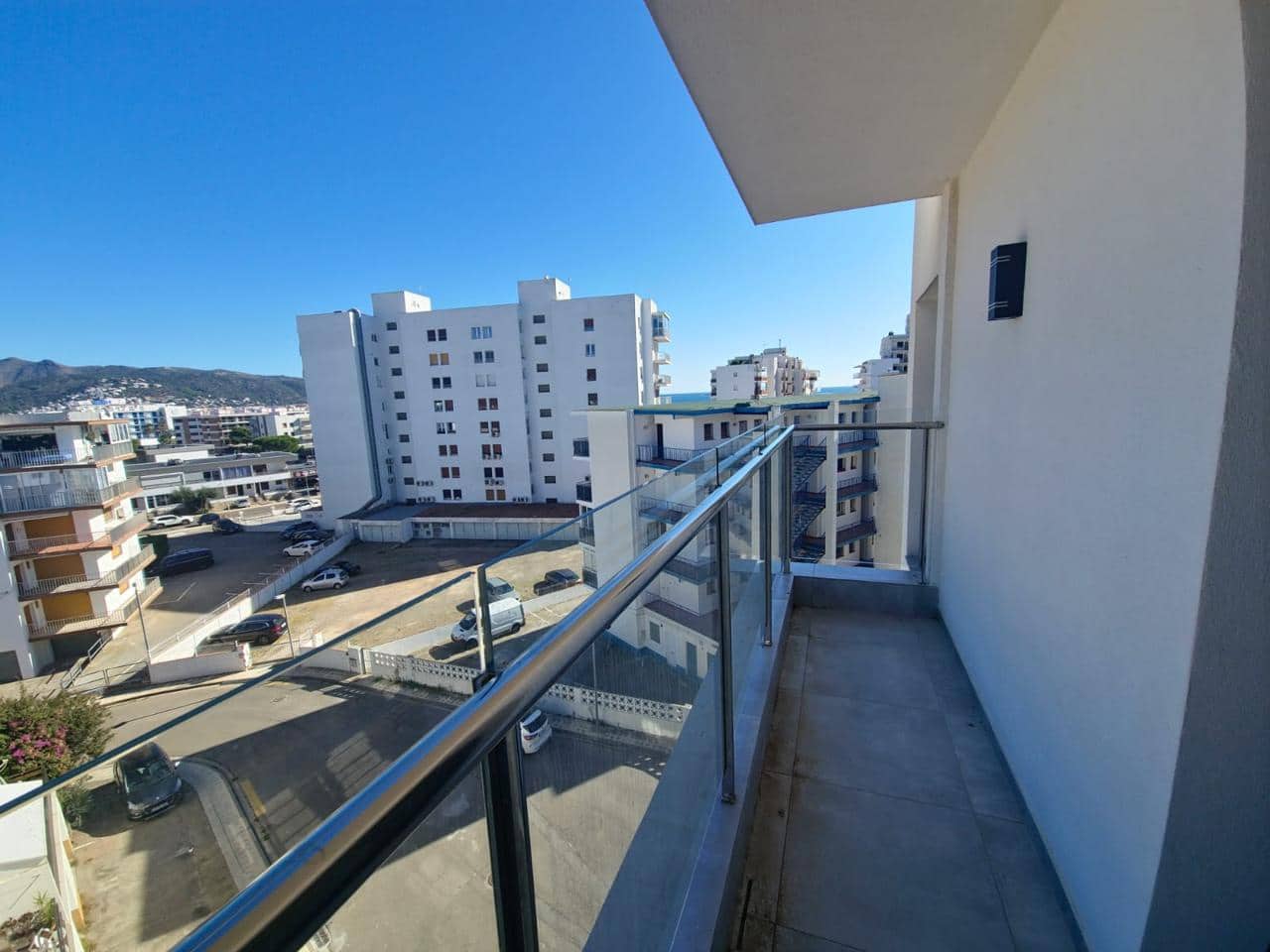 2 slaapkamer Penthouse te koop in Roses - € 325.000 (Ref: 9598232)