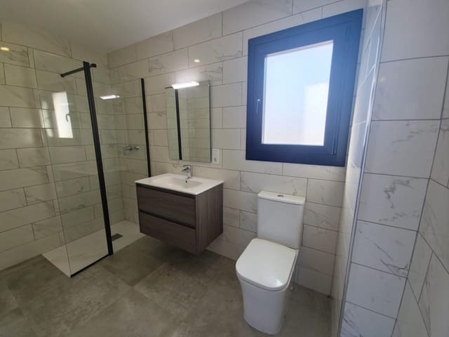 2 slaapkamer Penthouse te koop in Santa Margarida, Roses - € 325.000 (Ref: 9598232)