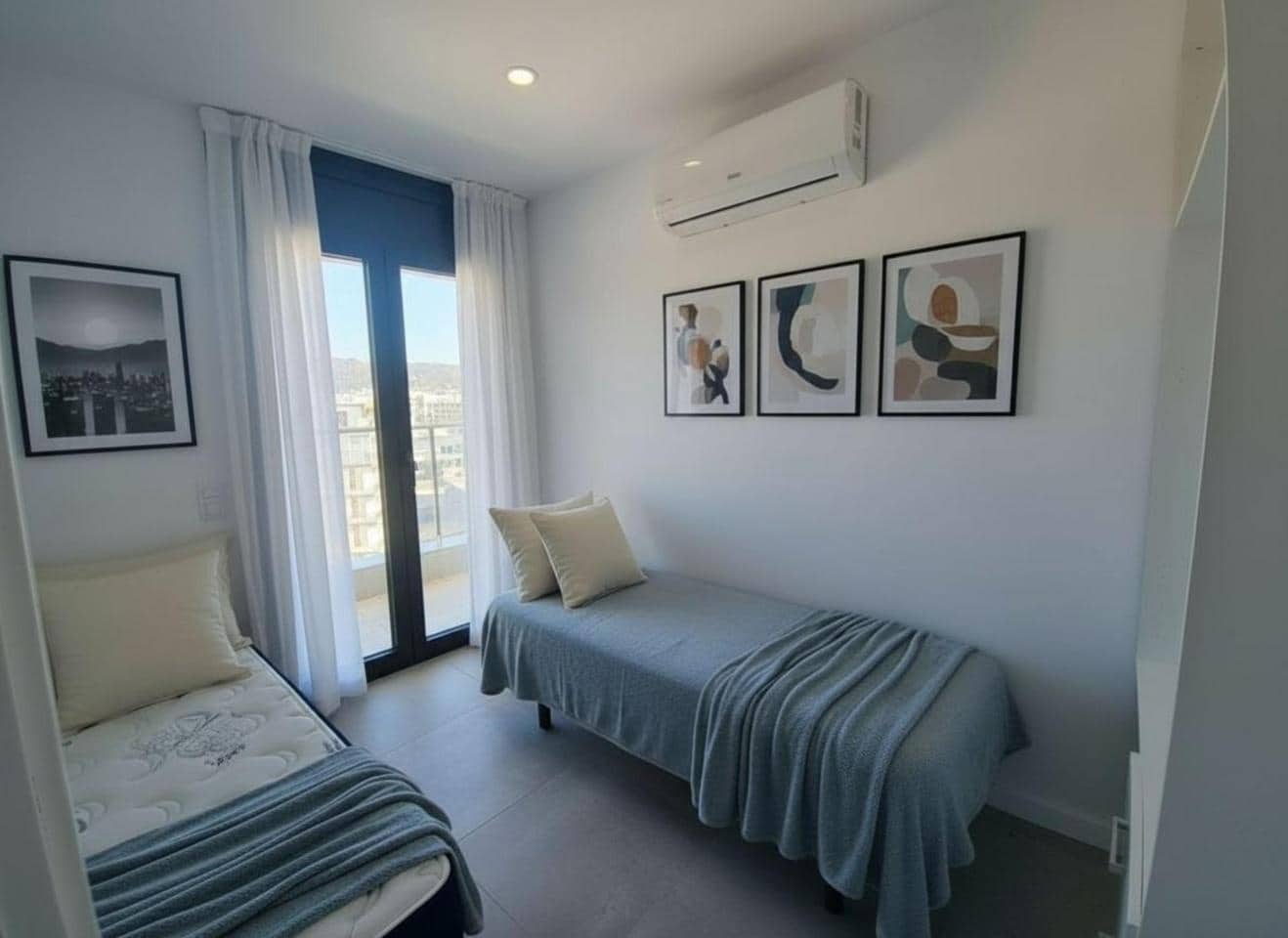 2 slaapkamer Penthouse te koop in Roses - € 325.000 (Ref: 9598232)