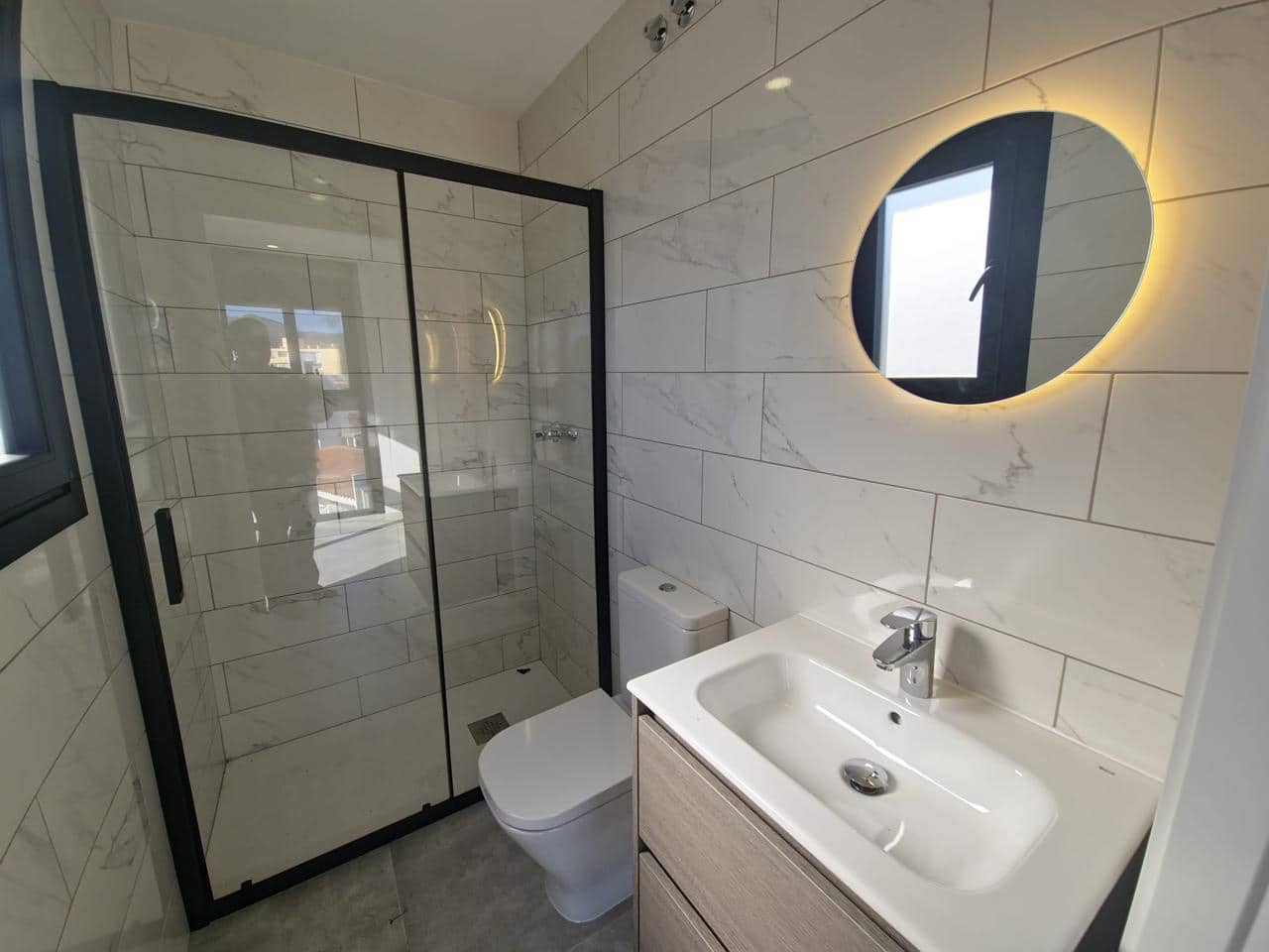 2 slaapkamer Appartement te koop in Roses - € 345.000 (Ref: 9598233)