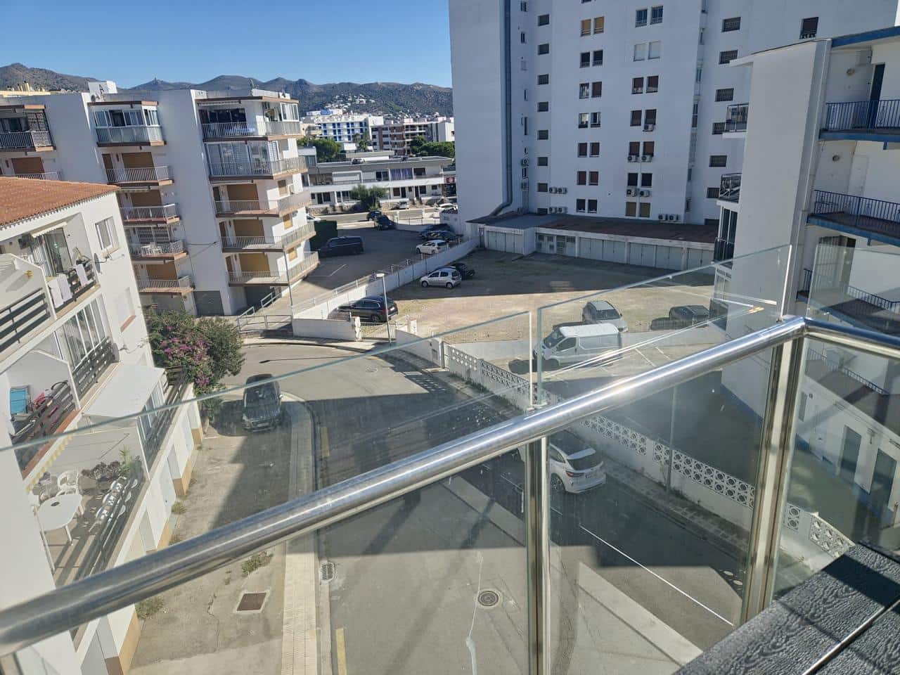 2 slaapkamer Appartement te koop in Roses - € 345.000 (Ref: 9598233)