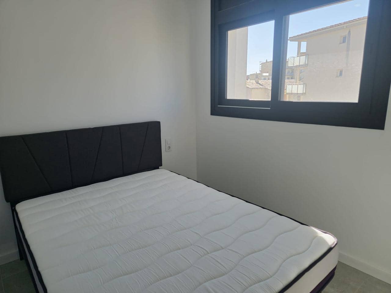 2 slaapkamer Appartement te koop in Roses - € 325.000 (Ref: 9598234)