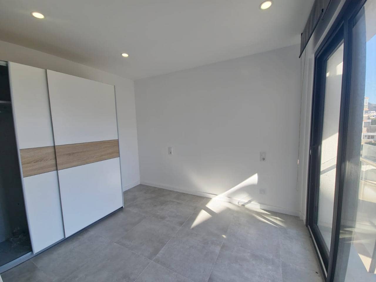 2 sypialnia Mieszkanie na sprzedaż w Roses - 215 000 € (Ref: 9598235)