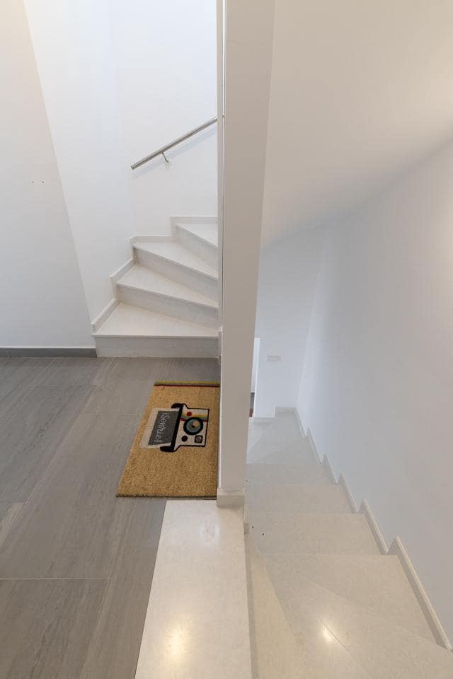 3 makuuhuone Huvila myytävänä paikassa Empuriabrava mukana uima-altaan - 375 000 € (Ref: 9598237)