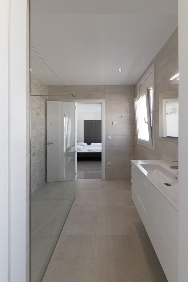 3 makuuhuone Huvila myytävänä paikassa Empuriabrava mukana uima-altaan - 375 000 € (Ref: 9598237)