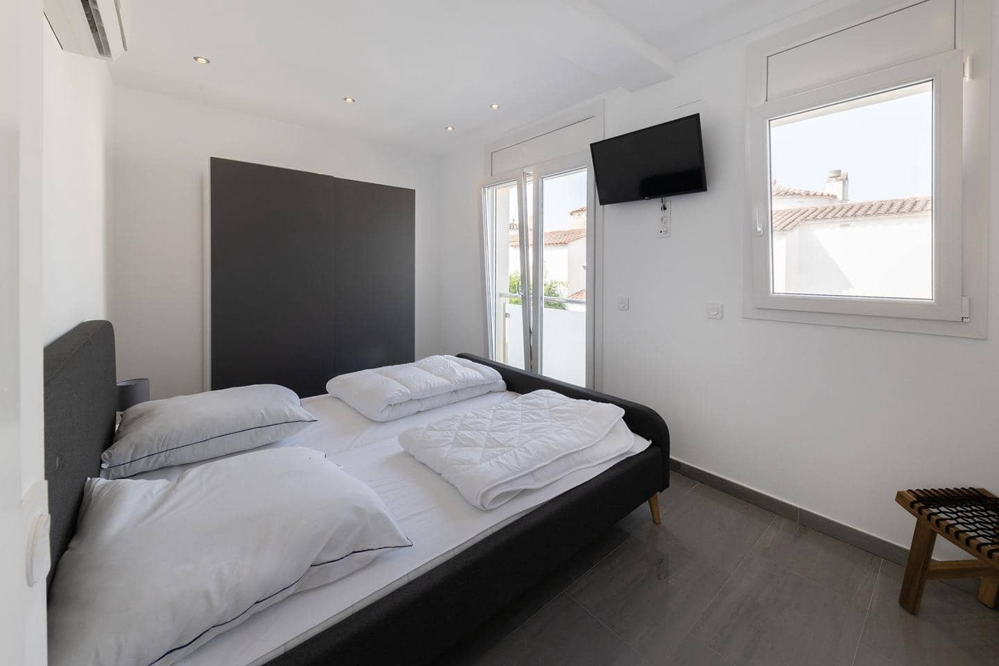 3 makuuhuone Huvila myytävänä paikassa Empuriabrava mukana uima-altaan - 375 000 € (Ref: 9598237)