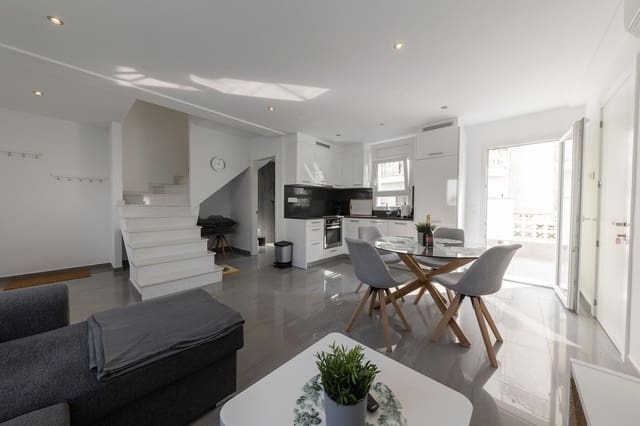 3 makuuhuone Huvila myytävänä paikassa Empuriabrava, Castelló d'Empúries mukana uima-altaan - 375 000 € (Ref: 9598237)