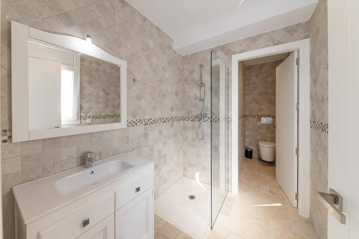 3 makuuhuone Huvila myytävänä paikassa Empuriabrava mukana uima-altaan - 375 000 € (Ref: 9598237)