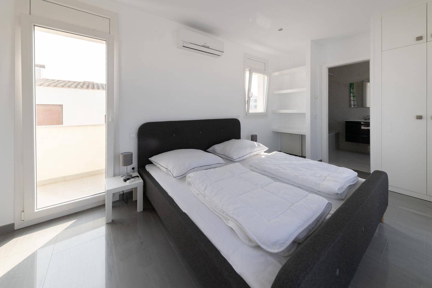 3 makuuhuone Huvila myytävänä paikassa Empuriabrava mukana uima-altaan - 375 000 € (Ref: 9598237)